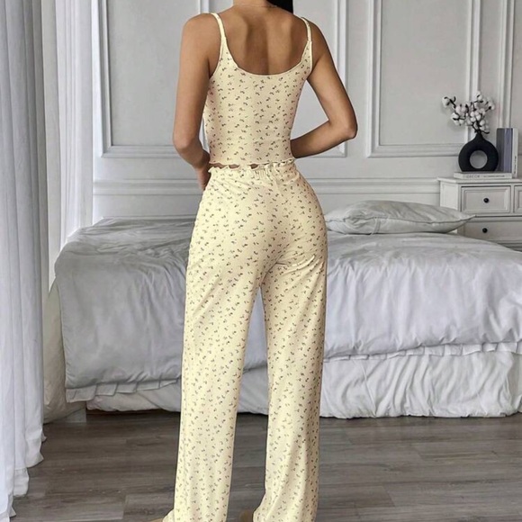 Yellow Floral Ribbed Pajama Set - Picture 2 of 3